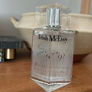 Trish McEvoy Sexy 9 Blackberry and Vanilla Musk Perfume